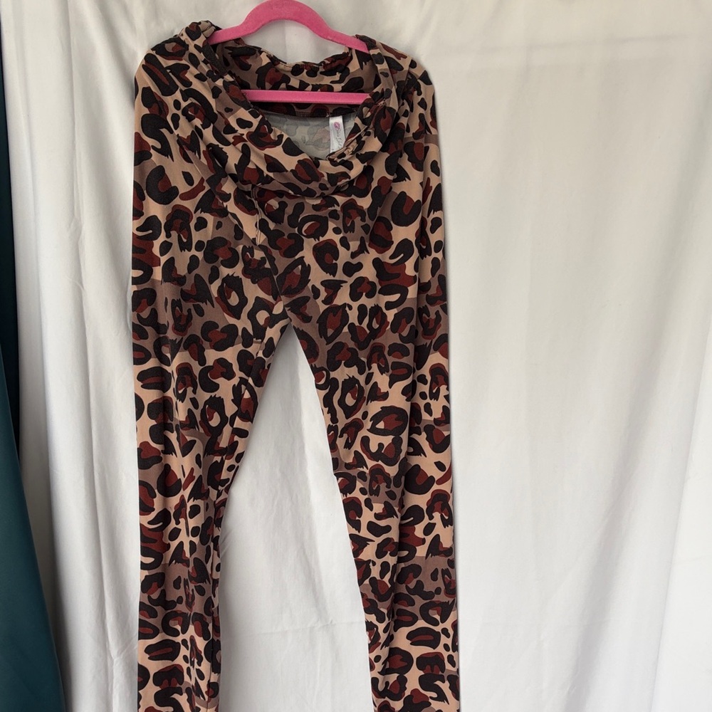 Leopard Print Leggings - Brown Animal Print
